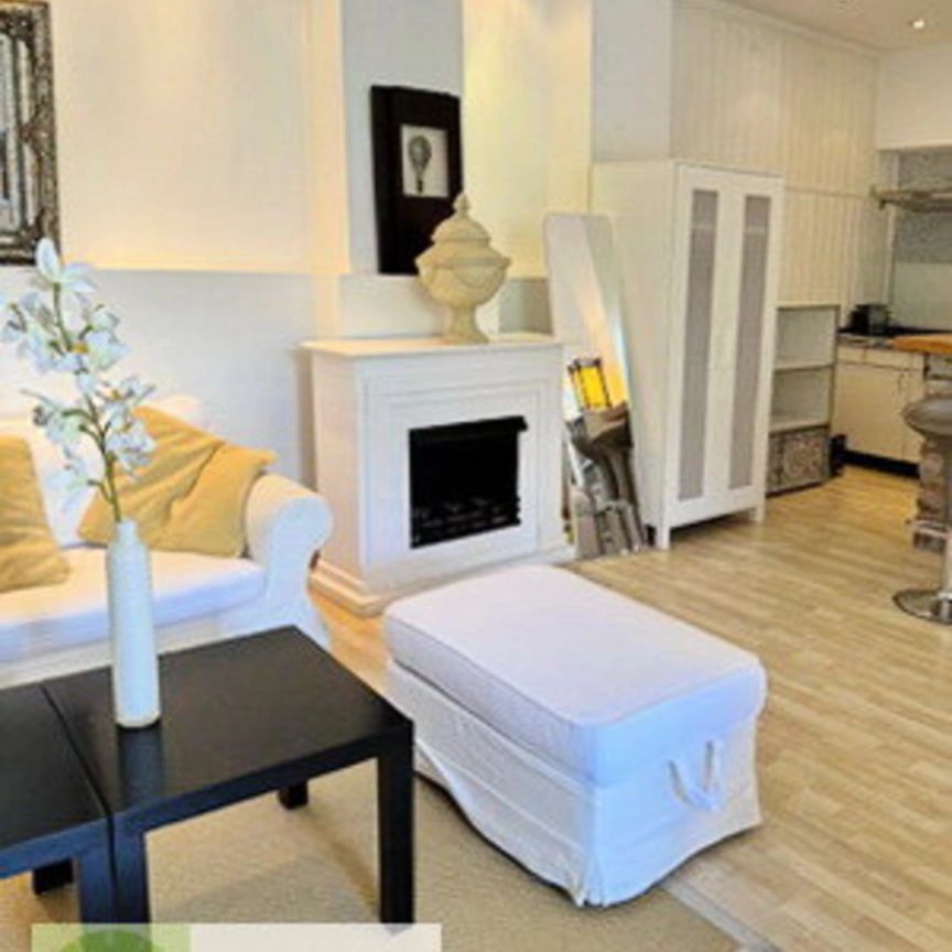 Modern möbliertes Apartment mit WLAN und Parkplatz, Düsseldorf-Zooviertel, Herderstr. - Photo 1