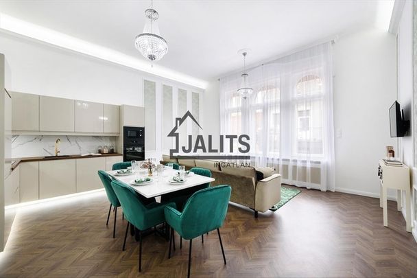 Kiadó lakás - Budapest VI. kerület - Photo 1