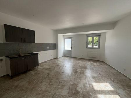 Location Appartement 2 pièces 44m² - Photo 3