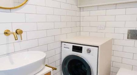 Manor Magic - Photo 5