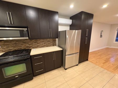 For Lease - 72 Vermont Avenue Unit# Main, Toronto, Ontario - Photo 3
