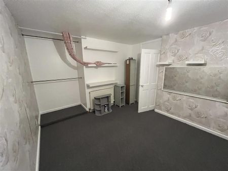 Wellington Street - Photo 4