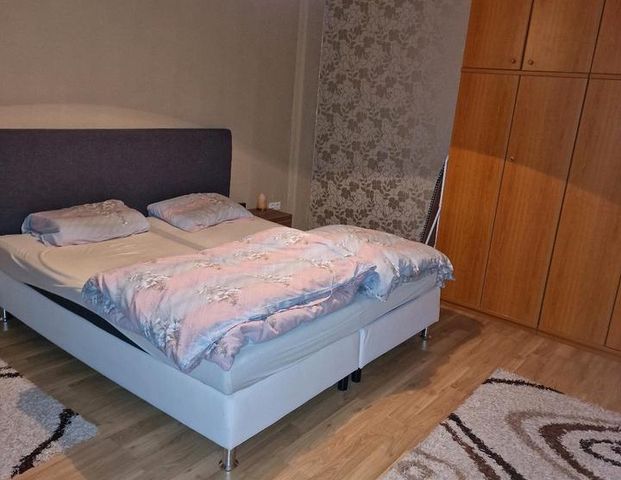 Möblierte 3 Zimmer Wohnung ca. 3-bis 6 monate - Foto 1