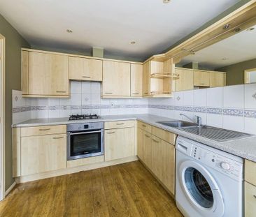 3 bedroom semi-detached house to rent - Photo 6