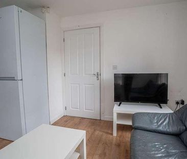 Bedroom, Royston Street, L7 - Photo 1