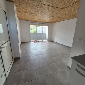 Location Appartement 1 pièce 30m² LE TAMPON 97430 - Photo 2
