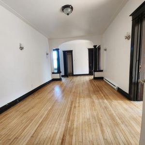 *Because You Deserve a Loft in the Heart of St-Henri, Atwater Market* - Photo 2