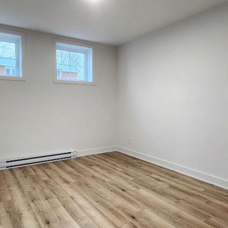 Brière - CONDO 4 1/2 NEUF ** ANIMAUX PERMIS - Photo 4