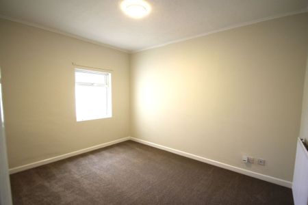 4 bed mid-terraced house to rent in Laburnum Street, Taunton, TA1 - Photo 4