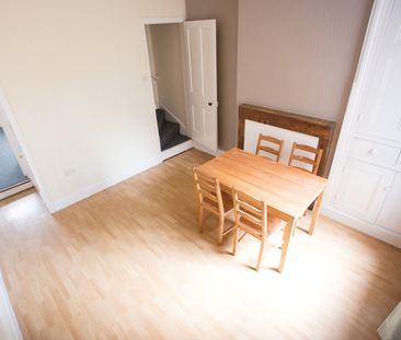 2 Bed Terraced House, Laxey Road, B16 - Photo 2