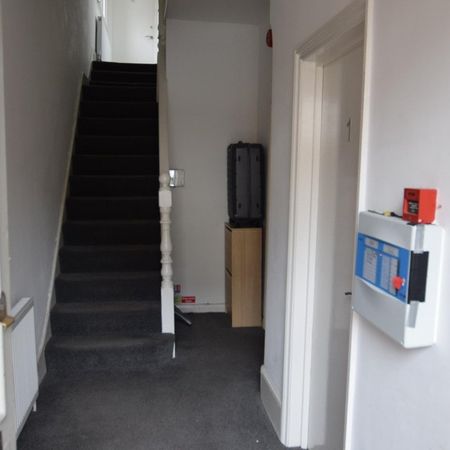 Canterbury Road - Photo 4