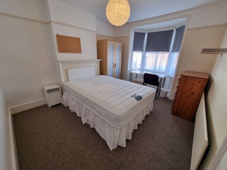 4 Bed Student Accommodation - Photo 5