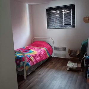 Logement 5 1/2 NON MEUBLÉS Quartier tranquille. - Photo 2