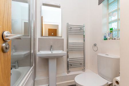 Beresford House, Custom House Square, IFSC, Dublin 1, D01 A977 - Photo 5