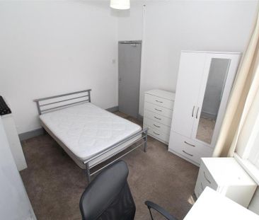 4 bedroom house to rent - Photo 1