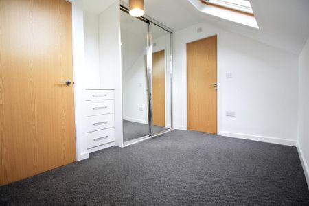 4 bedroom terraced house to rent - Photo 4