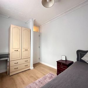 Cambridge CB5 - Photo 2