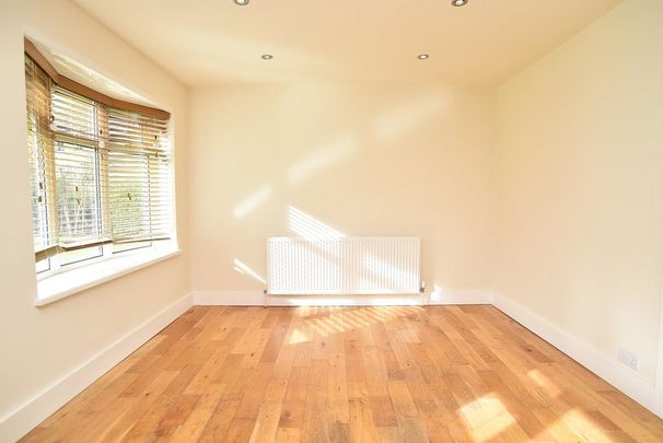 4 bedroom detached house to rent - Photo 1