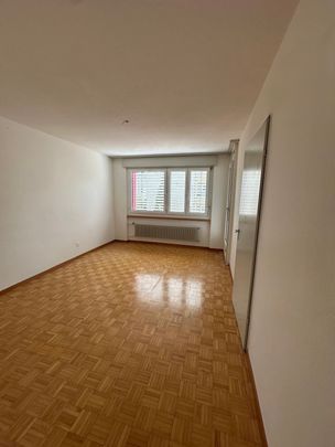 Helle 2.5-Zimmer-Wohnung mit Balkon in Fislisbach – ab sofort verfügbar! - Photo 1