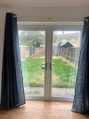 3 bedroom detached house to rent - Photo 1