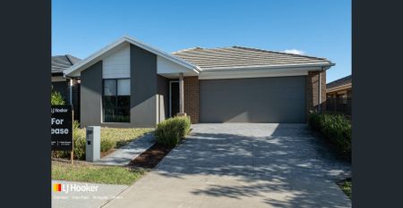 SPACIOUS FAMILY HOME - Photo 5