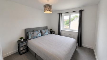 3 bedroom semi-detached house to rent - Photo 5