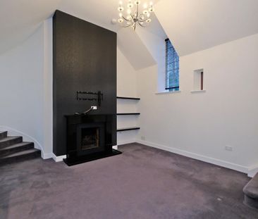 4 bedroom detached house to rent - Photo 2