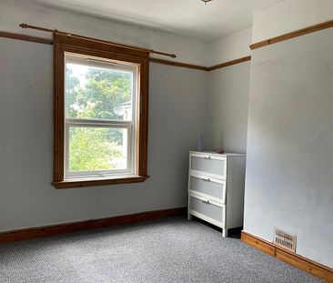 2 Bedroom Mid Terraced House For Rent - Photo 1