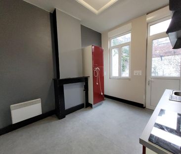 Location Appartement 1 pièce 46m² VALENCIENNES 59300 - Photo 3