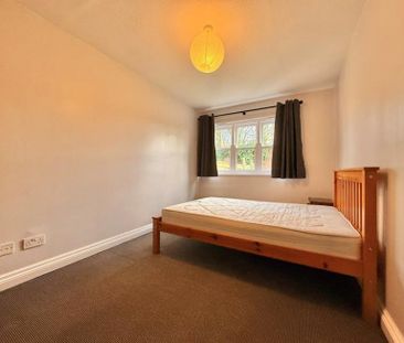 1 Bedroom Apartment To Let - Photo 3