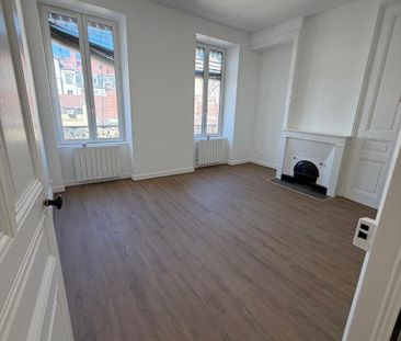Location Appartement 4 pièces 94m² LYON 3ème - Photo 1