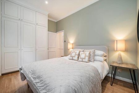 3 bedroom flat to rent - Photo 4