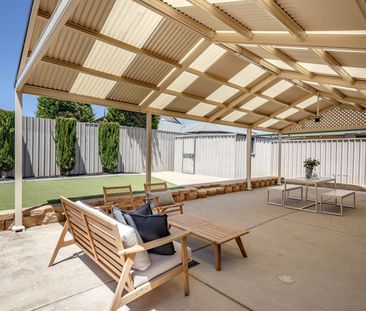 Spacious, Excellent Four Bedroom Home in Newton - Photo 5