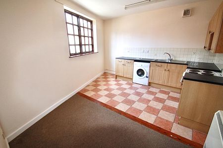 1 bedroom flat to rent - Photo 2