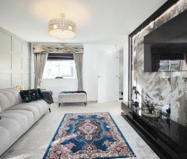 4 bedroom detached house to rent - Photo 1