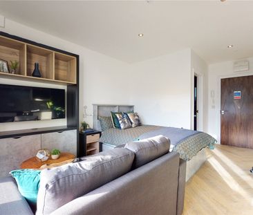 Apt 4, 7 South Parade - Photo 3