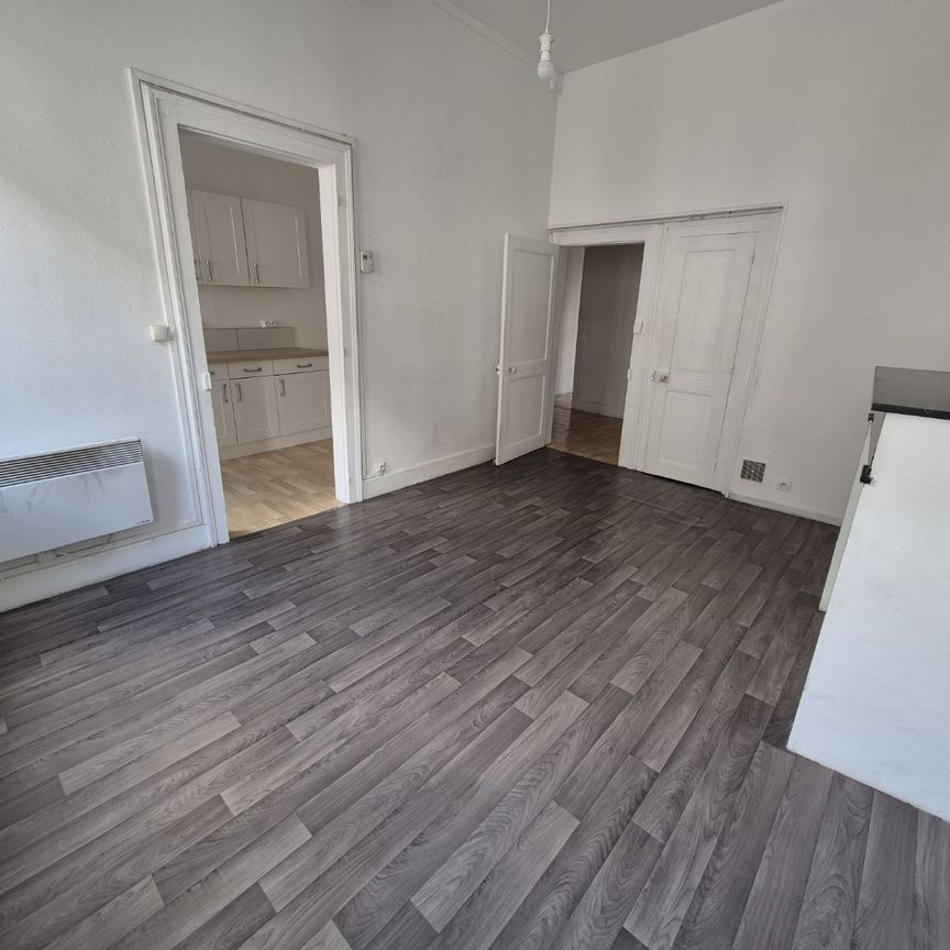 Location Appartement 2 pièces 53m² CAMBRAI 59400 - Photo 1
