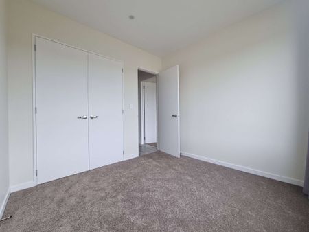 2 bedroom, 1 bathroom - Photo 2