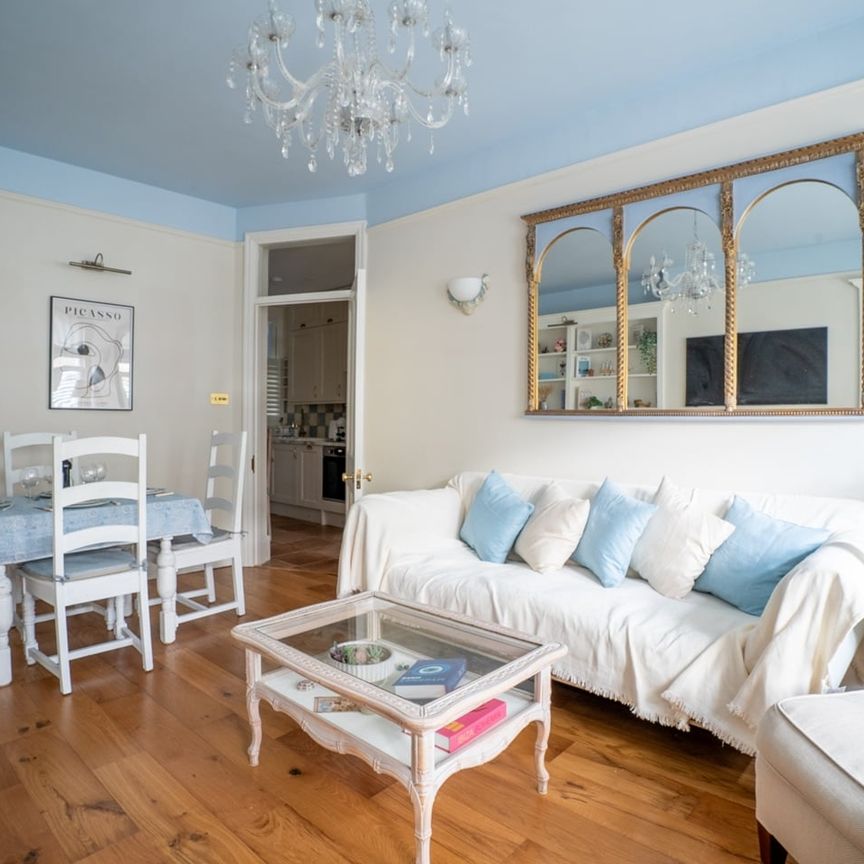 2 Bed Flat, Bective Road, SW15 - Photo 1