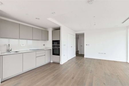 A brand new luxurious apartment in this exclusive Chiswick development - Photo 4