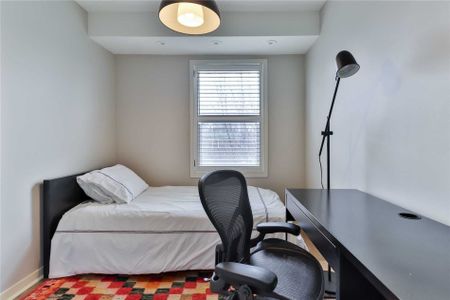 For Lease - 823 Dundas Road Unit# 5, Toronto, Ontario - Photo 3