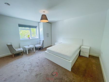 Sevington Road, Hendon, NW4 - Photo 5