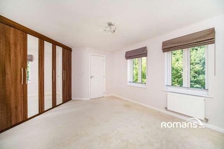 Draper Crescent, Wokingham, RG40 - Photo 2