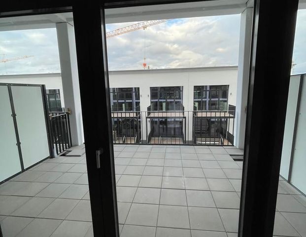 1 - Zimmer Wohnung, mit großem Balkon, 1. OG - Foto 1