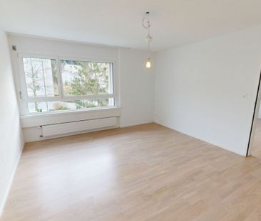 Helle 4.5 Zimmer-Wohnung mit Balkon - Foto 2