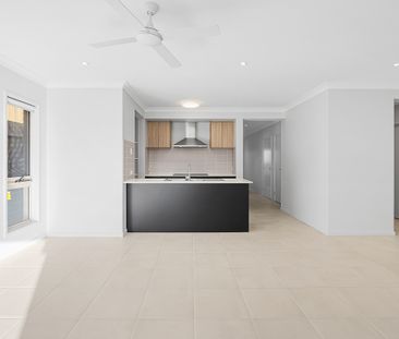 Brand-New Modern Family Home - Split System A/C & Media Room! - Photo 1