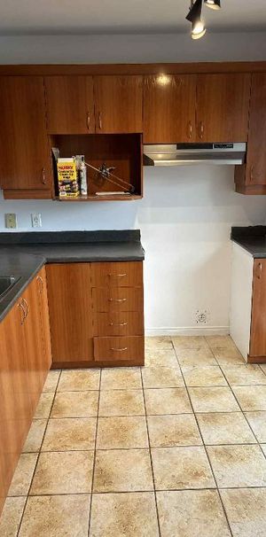 Grand 5 1/2 à louer - Photo 1