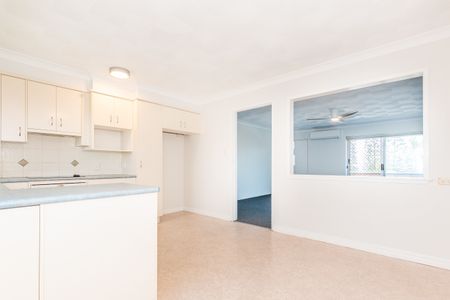 5/13-15 Marine Parade, Redcliffe QLD 4020 - Apartment For Rent | Domain - Photo 4