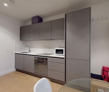 Studio to rent - Photo 6