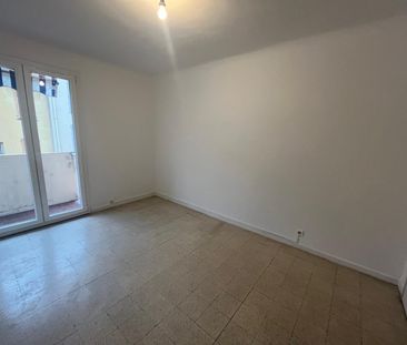 Location Appartement 3 pièces 51m² NICE 06300 - Photo 2